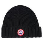 Canada Goose Black beanie with brand logo | Pockets