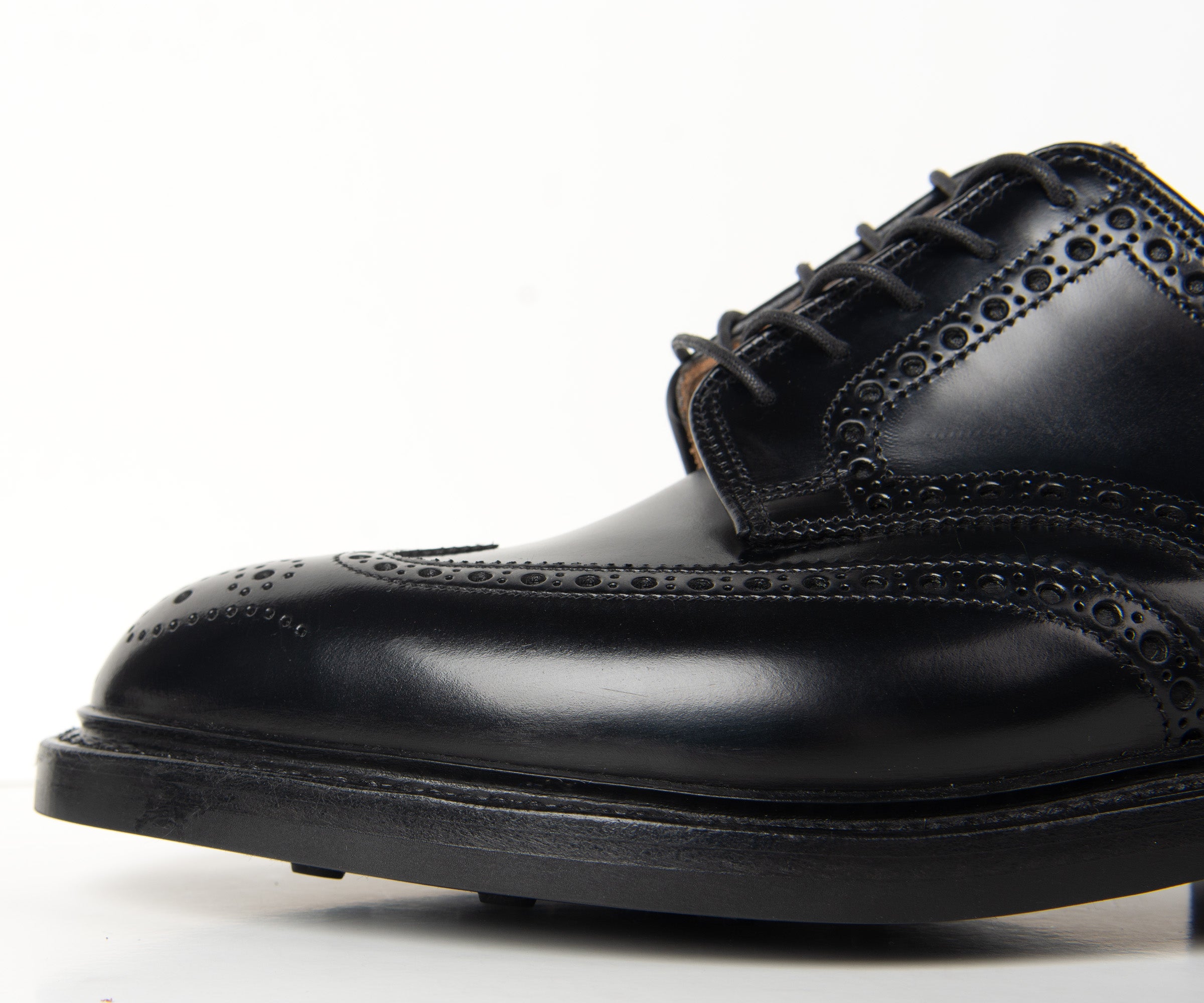 Crockett & Jones Pembroke Cavalry Calf Brogue Black