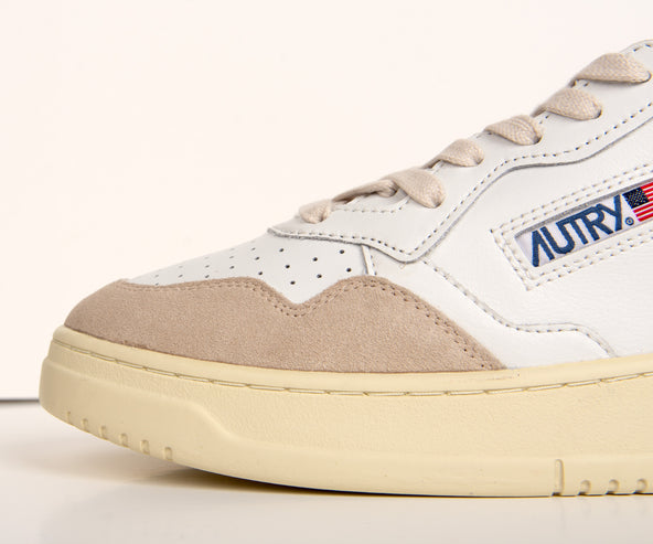 Autry Low Top Leather Sneakers White And Navy