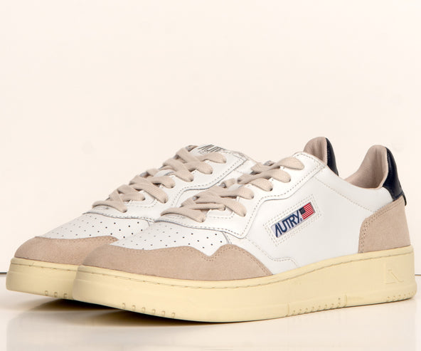 Autry Low Top Leather Sneakers White And Navy