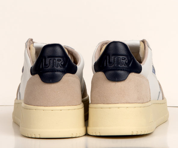 Autry Low Top Leather Sneakers White And Navy
