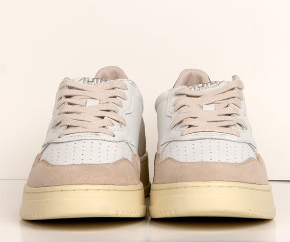 Autry Low Top Leather Sneakers White And Navy