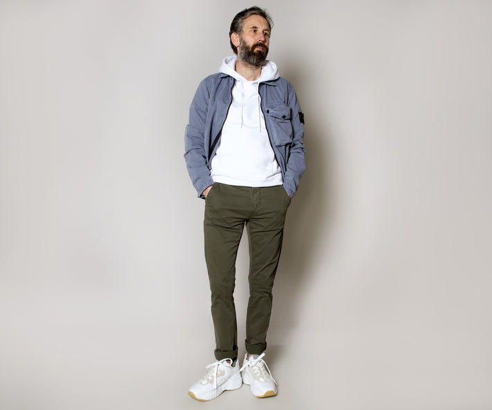 Nudie Slim Adam Chino Bunker Green – Pockets