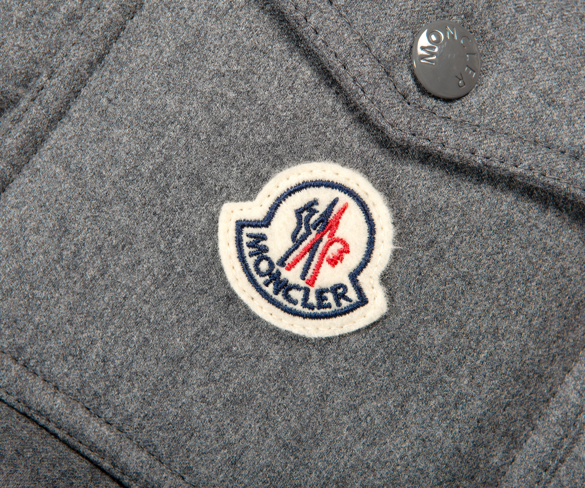 Moncler Montgenevre Short Down Jacket Grey