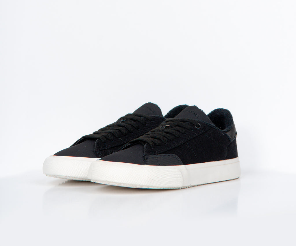 Heron Preston 'Vulcanised' Low Top Trainers Black/White