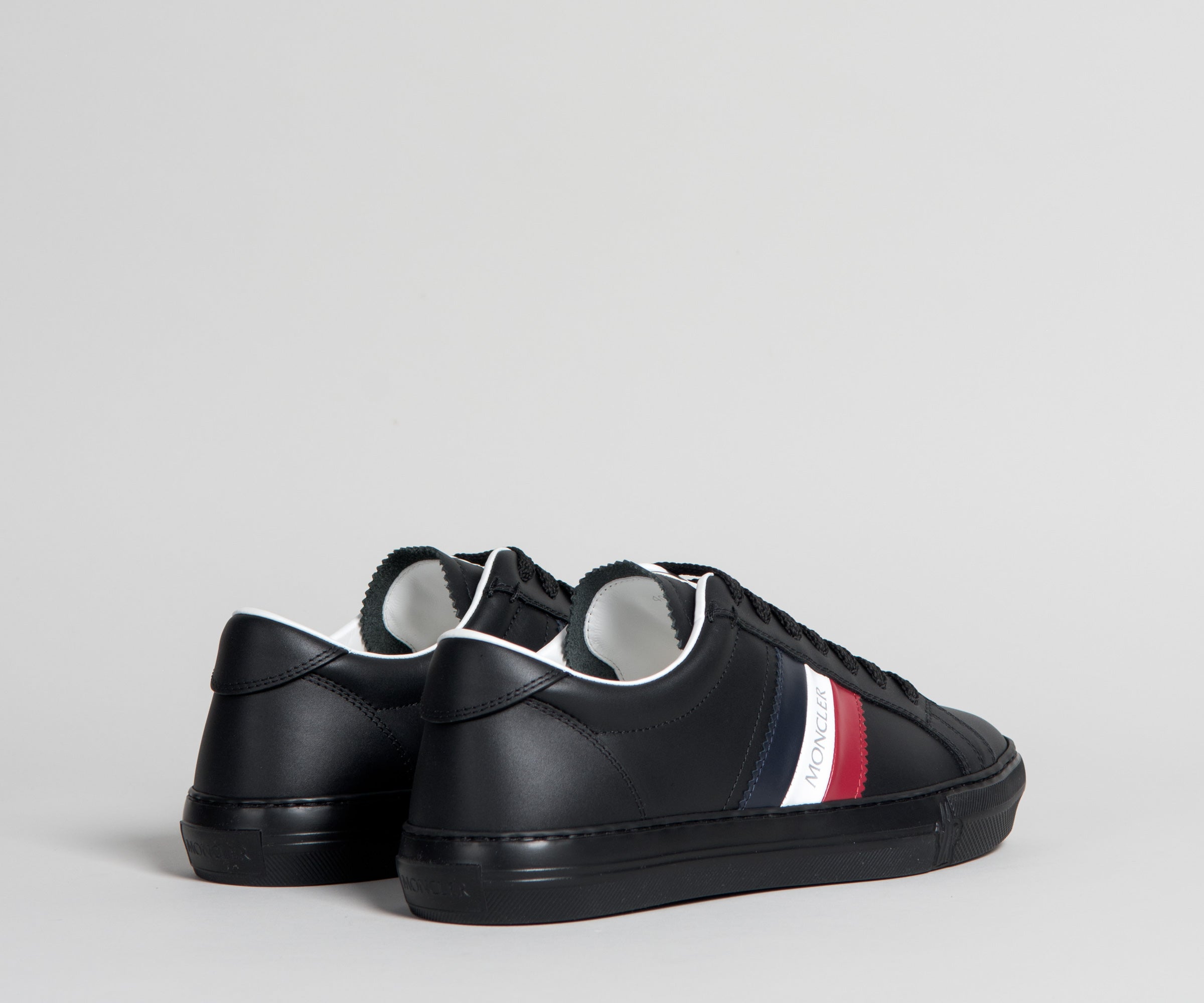 【MONCLER】New Monacoトレーナー Moncler New Monaco Trainer White 002 | ONU