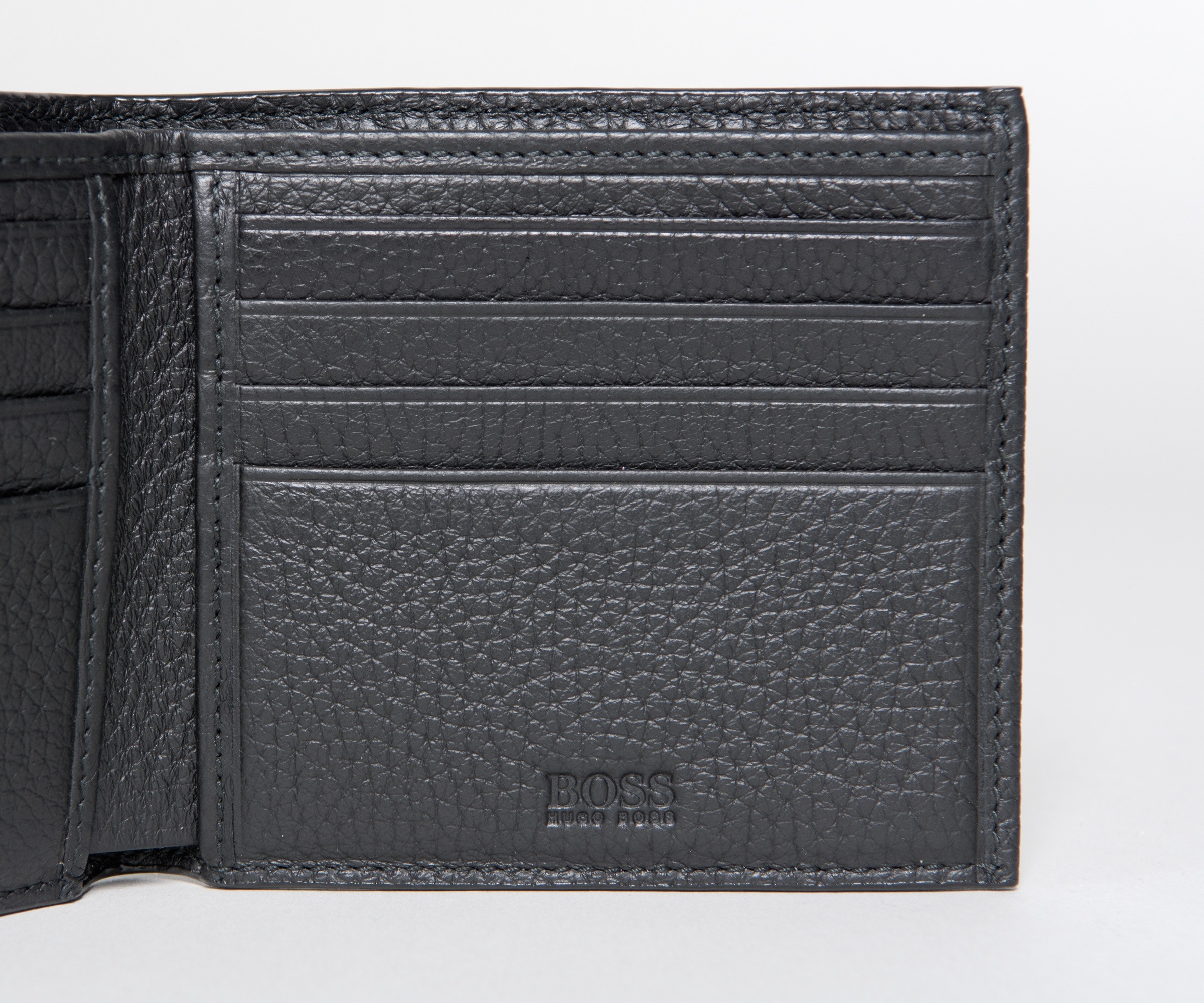 HUGO BOSS 'Crosstown_8cc' 8-Card Grained Leather Billfold Wallet Black