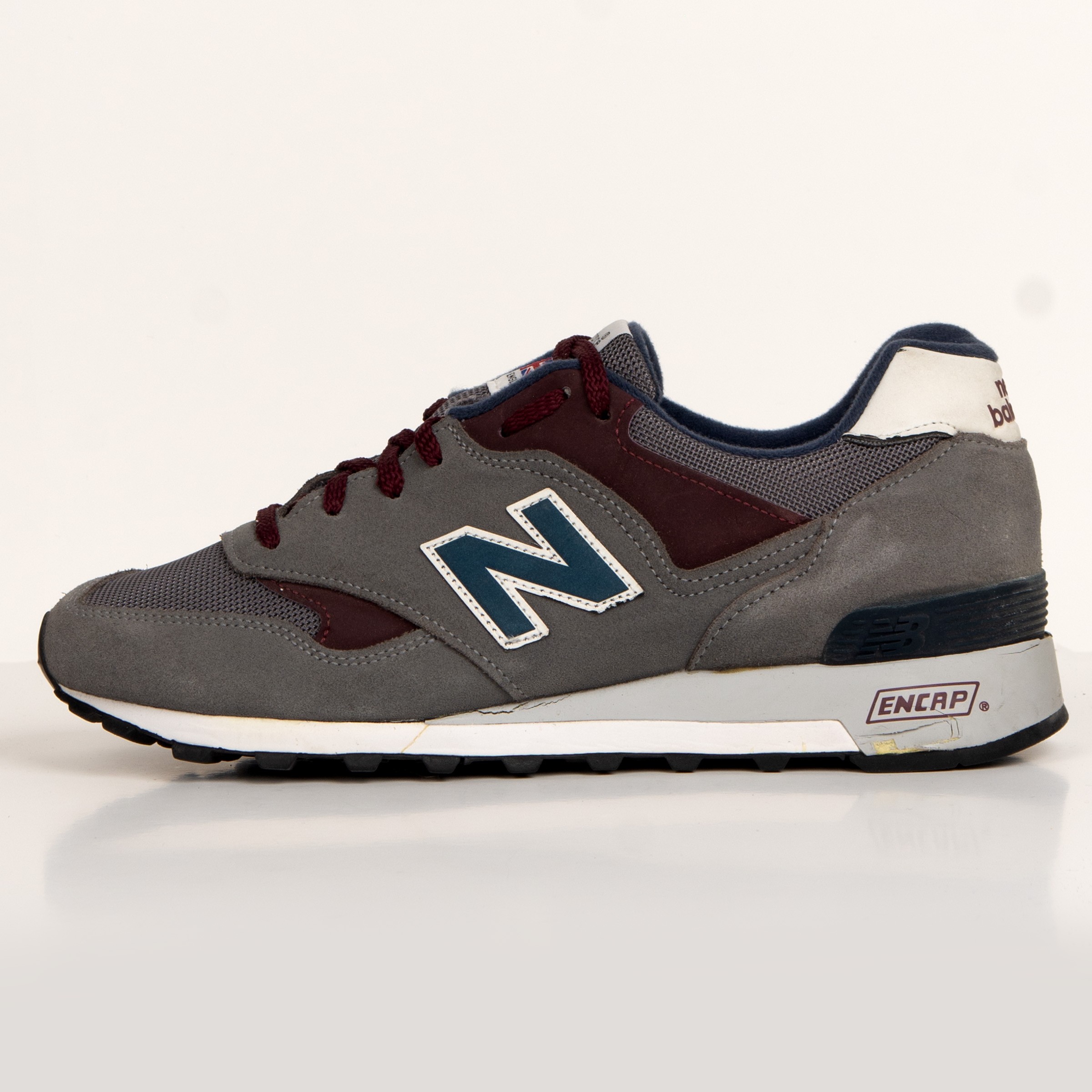 RE-POCKETS NEW BALANCE TRAINERS GREY
